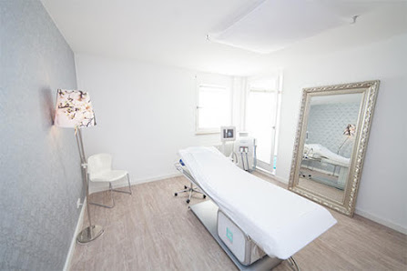 Theodoridis Aesthetics - Privatpraxis für Faltenbehandlung