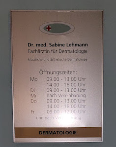 Dr. med. Sabine Lehmann - Fachärztin für Dermatologie