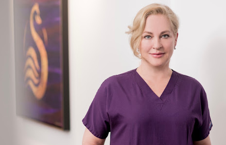 Privatpraxis Dr. med. Sabine Sietasch | Hautärztin | DERMATOLOGIE & ÄSTHETIK | Private Kassen & Selbstzahler