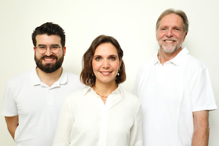 Hautzentrum Neuwied: Dr. med. Julia Kunz und Dominik Schultes