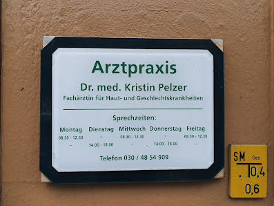 Dr. med. Kristin Pelzer